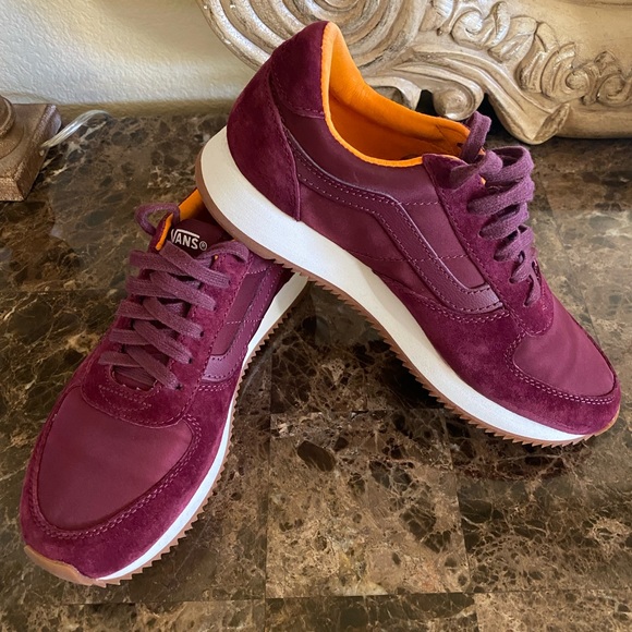 Vans Runner - Picture 2 of 8